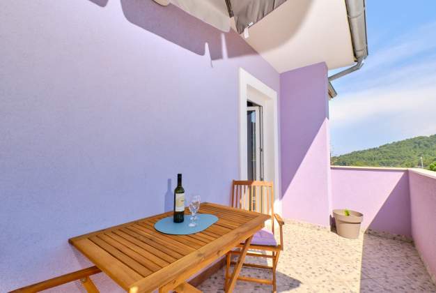 Apartma Luana 1 miren oddih za pare v bližini plaže, Mali Lošinj