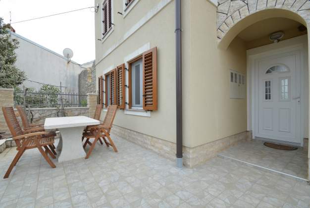 Apartment Ljiljana 2 - Punta Križa, Cres, Croatia