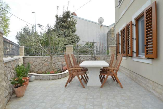 Apartment Ljiljana 2 - Punta Križa, Cres, Croatia