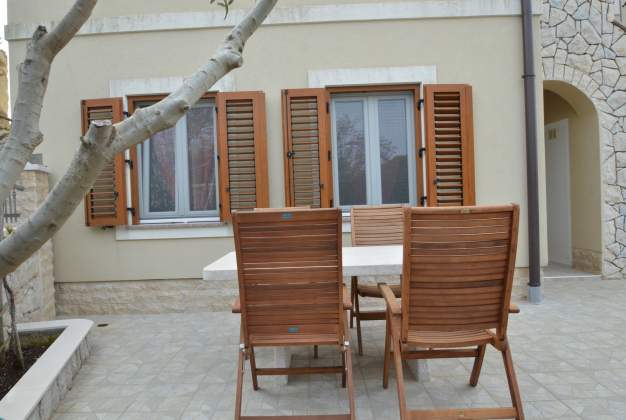 Apartment Ljiljana 2 - Punta Križa, Cres, Croatia