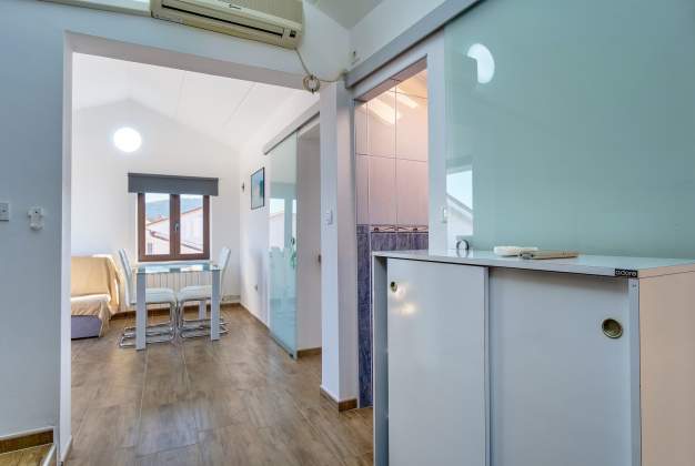 Apartment Marta 3 geräumige Wohnung mit Terrasse, Mali Lošinj