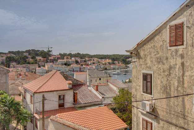 Appartamento Nevia 1 alloggio di charme nel centro storico, Lussinpiccolo