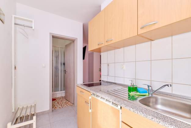 Apartment Nika 2 - Mali Losinj, Croatia