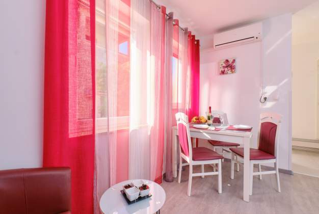 Apartment Nika 2 - Mali Losinj, Croatia