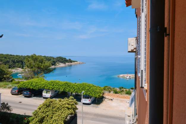 Apartment Orangina 1 - Meerblick, nahe dem Zentrum und dem Strand von Sv. Martin, Mali Losinj