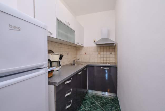 Apartma Orangina 2 - Mirna Lokacija 100m od Morja, Mali Lošinj