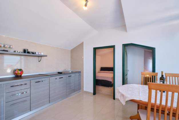 Apartment Orangina 4 - Ruhiger Aufenthalt 100m vom Meer, Mali Lošinj