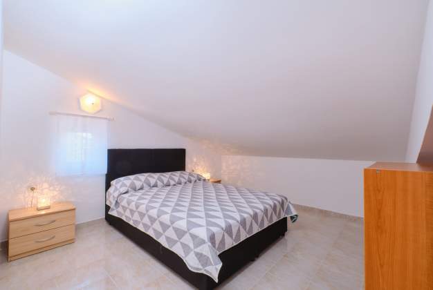 Apartment Orangina 4 - Ruhiger Aufenthalt 100m vom Meer, Mali Lošinj