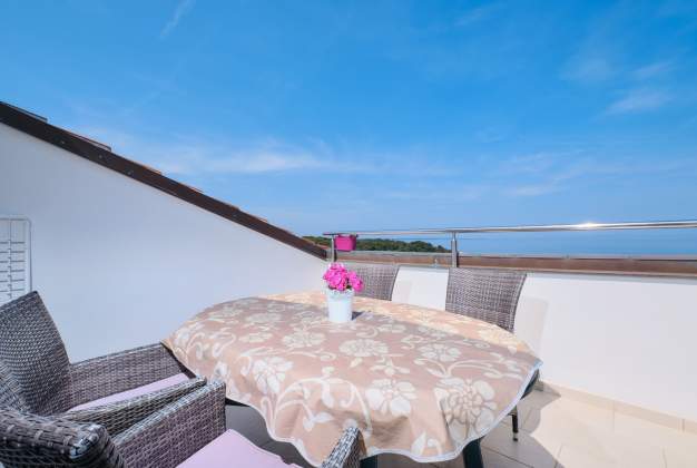 Apartment Orangina 4 - Ruhiger Aufenthalt 100m vom Meer, Mali Lošinj