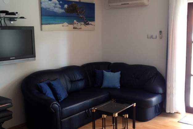 Apartment  Poljana 1 ideal for 2 persons, located near a picturesque beach, Mali Lošinj, Croatia.