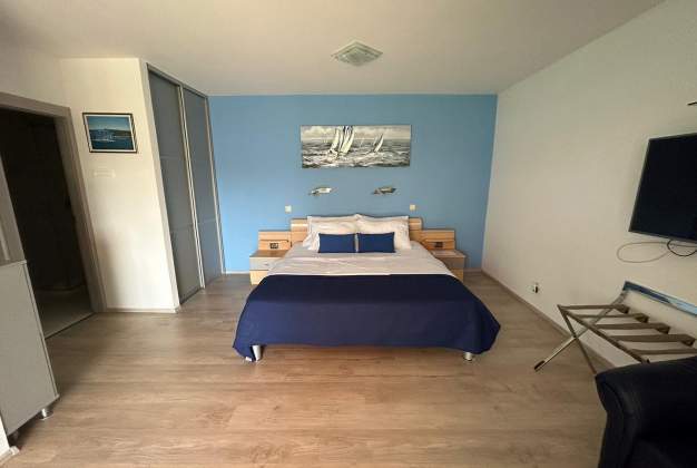 Apartment  Poljana 1 ideal for 2 persons, located near a picturesque beach, Mali Lošinj, Croatia.