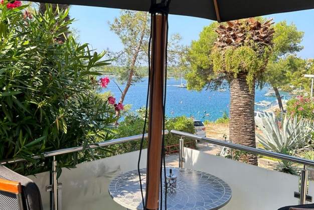 Apartment  Poljana 1 ideal for 2 persons, located near a picturesque beach, Mali Lošinj, Croatia.