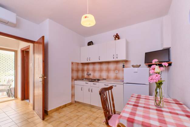 Apartma Rosa 2, mirna namestitev za dve osebi - Mali Lošinj, Hrvaška