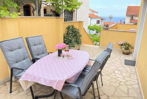 Apartma Ruža 1, Prostorna namestitev blizu plaže, Mali Lošinj