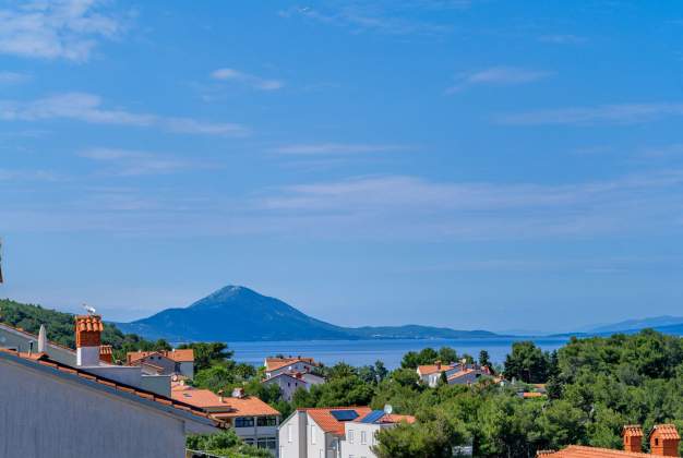 Ferienwohnung Ruža 2, Geräumige Wohnung mit Meerblick, Mali Losinj