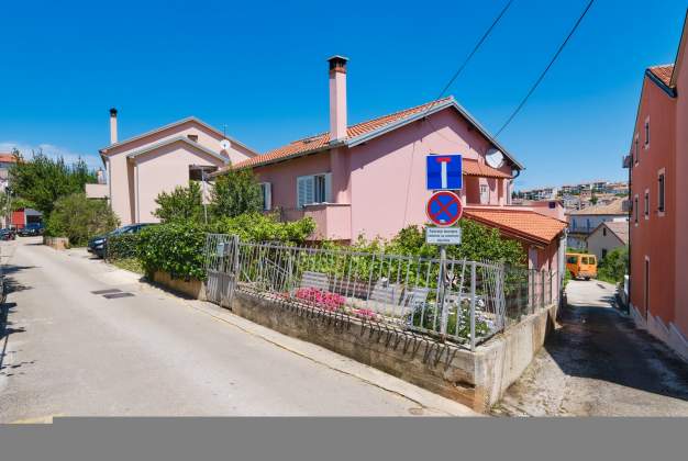 Apartment Sadina 1 - Charmantes Studio mit Terrasse in Mali Lošinj