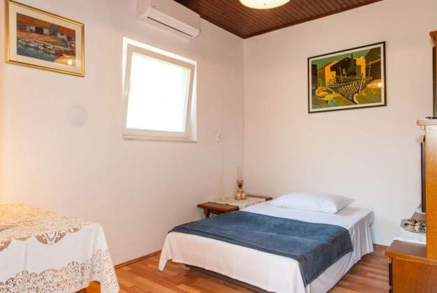 Apartment Zelina 1 - Mali Losinj, Croatia