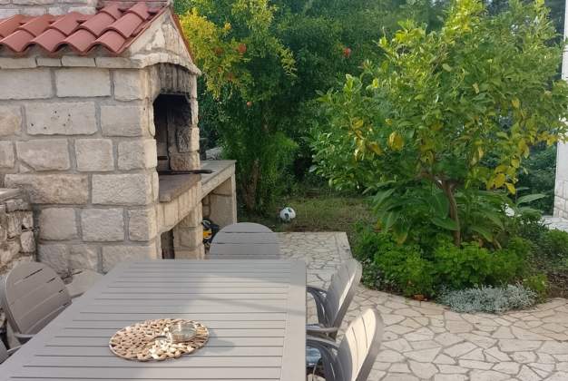 Apartma Vita 1, mirno vzdušje v bližini morja - Mali Lošinj