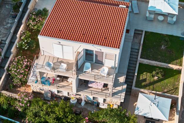 Appartamento Vitorio 3 - situato vicino al mare e alla spiaggia della baia Vladarka per 3 persone.