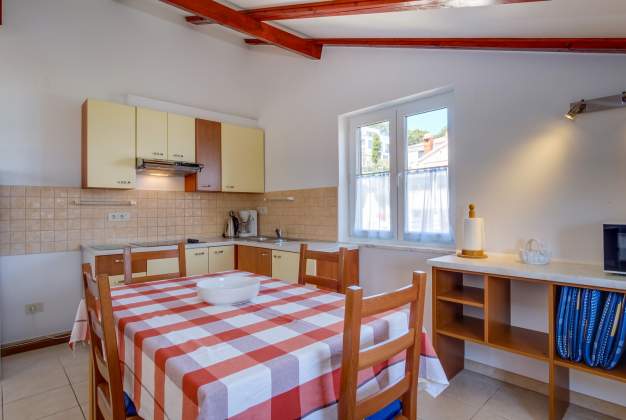 Ferienwohnung Natali 1 Malerische Lage bei der Čikat Bucht, Mali Lošinj