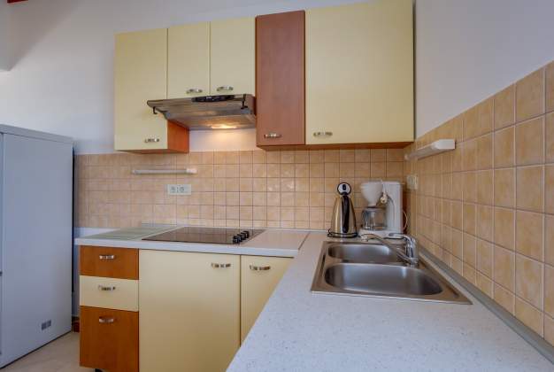 Apartment Natali 1 - Mali Losinj, Croatia