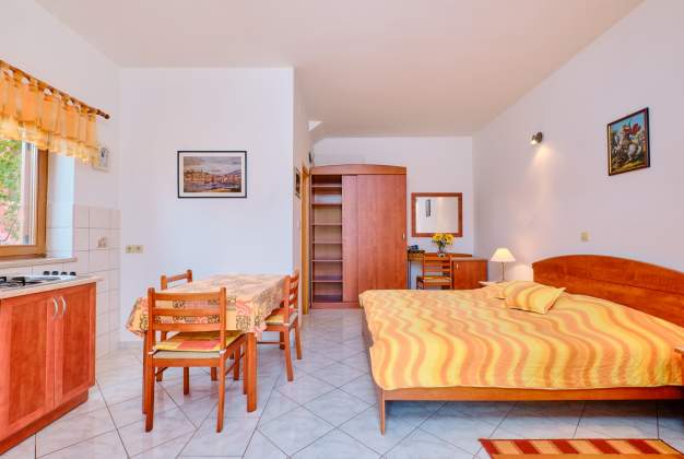 Apartmaji  Antonela 1 - šarmanten nastanitev za 2 osebi, Mali Losinj