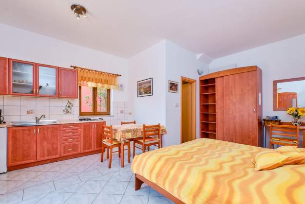 Apartmaji  Antonela 1 - šarmanten nastanitev za 2 osebi, Mali Losinj