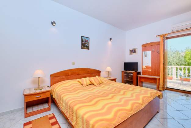 Apartment  Antonela 1 - charming accommodation for 2 people Mali Losinj, Croatia.