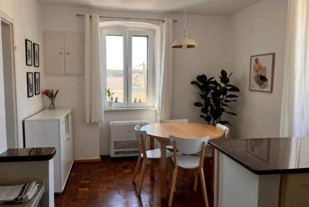 Appartamento Confortevole Ivana per 5 Persone con una Vista Incantevole sul Porto