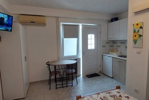 Apartmaji studio Vanessa - preprosta in funkcionalna nastanitev za 3 osebe, Mali Lošinj.