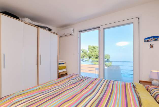 Apartment Vitorio 4 - Unterkunft für 2 Personen in der Bucht Valdarke, Mali Lošinj, Kroatien.