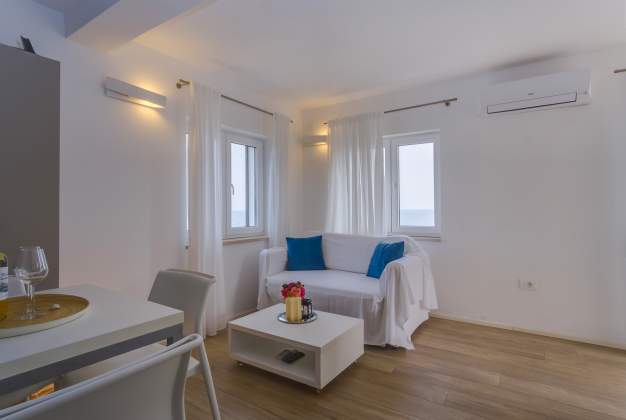 Apartment Bruno 3 - Mali Losinj, Croatia